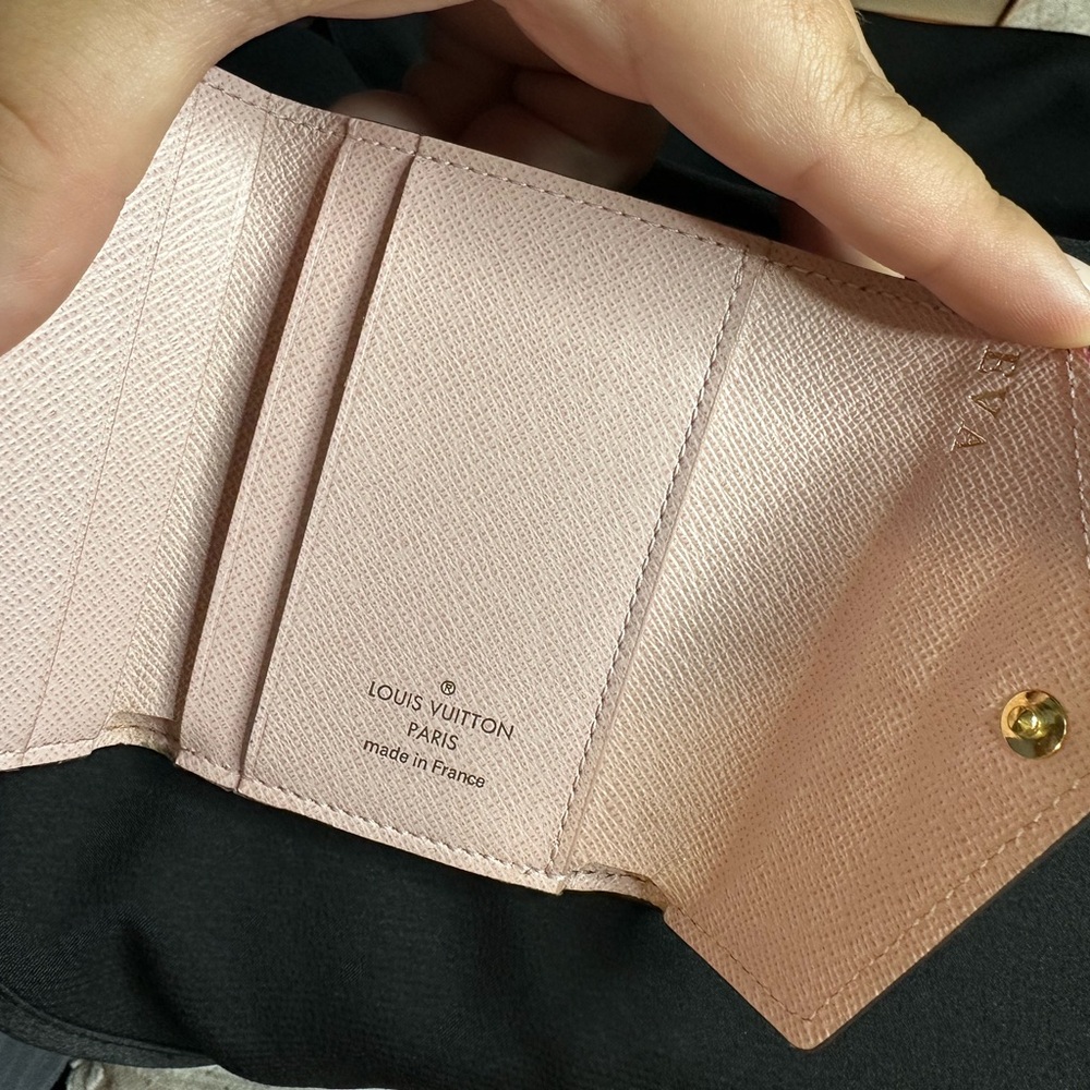 Louis Vuitton Zoe Wallet - Picture 4 of 8